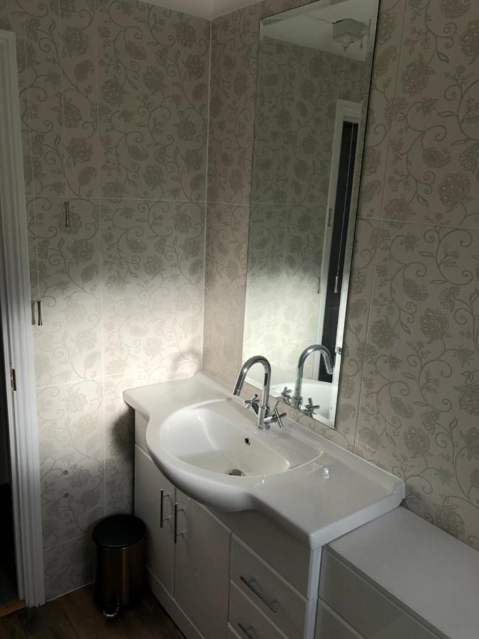 Stylish 2 Bed Apartment Next To The Norfolk Broads Coltishall Kültér fotó