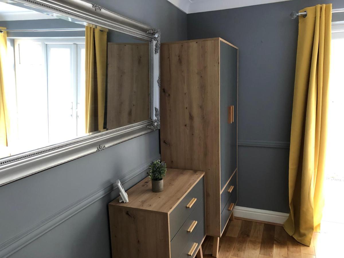 Stylish 2 Bed Apartment Next To The Norfolk Broads Coltishall Kültér fotó